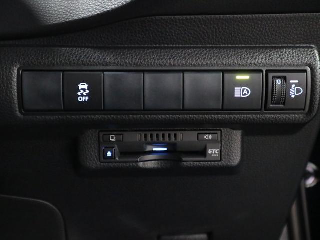 カローラ ダブルバイビー　ターボ　６速マニュアル　ＢＳＭ・ＲＣＴＡ　純正９インチディスプレイ＆ナビ　セーフティセンス　ＥＴＣ　バックカメラ　ＢＴオーディオ　ＵＳＢ端子　クリアランスソナー　スマートキー　電動格納ドアミラー　ＬＥＤランプ　純正１７ＡＷ（19枚目）