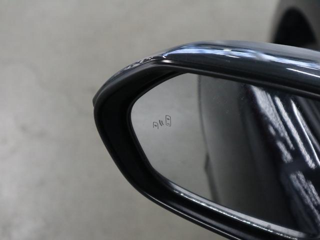 カローラ ダブルバイビー　ターボ　６速マニュアル　ＢＳＭ・ＲＣＴＡ　純正９インチディスプレイ＆ナビ　セーフティセンス　ＥＴＣ　バックカメラ　ＢＴオーディオ　ＵＳＢ端子　クリアランスソナー　スマートキー　電動格納ドアミラー　ＬＥＤランプ　純正１７ＡＷ（20枚目）