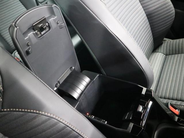 カローラ ダブルバイビー　ターボ　６速マニュアル　ＢＳＭ・ＲＣＴＡ　純正９インチディスプレイ＆ナビ　セーフティセンス　ＥＴＣ　バックカメラ　ＢＴオーディオ　ＵＳＢ端子　クリアランスソナー　スマートキー　電動格納ドアミラー　ＬＥＤランプ　純正１７ＡＷ（34枚目）