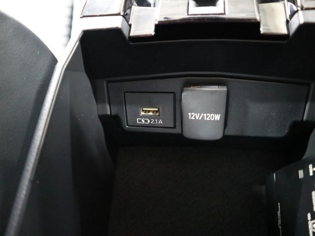 カローラ ダブルバイビー　ターボ　６速マニュアル　ＢＳＭ・ＲＣＴＡ　純正９インチディスプレイ＆ナビ　セーフティセンス　ＥＴＣ　バックカメラ　ＢＴオーディオ　ＵＳＢ端子　クリアランスソナー　スマートキー　電動格納ドアミラー　ＬＥＤランプ　純正１７ＡＷ（35枚目）