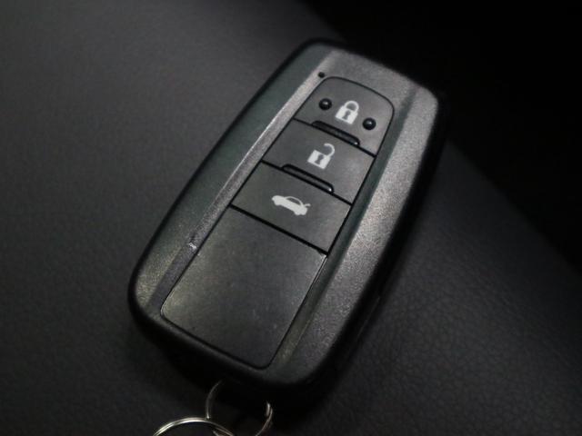 カローラ ダブルバイビー　ターボ　６速マニュアル　ＢＳＭ・ＲＣＴＡ　純正９インチディスプレイ＆ナビ　セーフティセンス　ＥＴＣ　バックカメラ　ＢＴオーディオ　ＵＳＢ端子　クリアランスソナー　スマートキー　電動格納ドアミラー　ＬＥＤランプ　純正１７ＡＷ（41枚目）