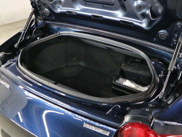 MAZDA ROADSTER RF VS WHITE SELECTION