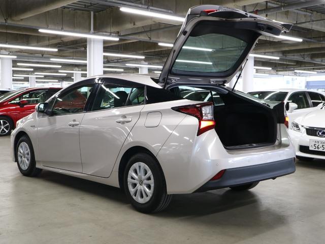 プリウス S 衝突軽減ブレーキ 車線逸脱警報 オートハイビーム レーダークルーズ ETC 純正ナビ バックカメラ BTオーディオ TV スマートキー 電動格納ドアミラー クリアランスソナー LEDランプ 15AW(26枚目)