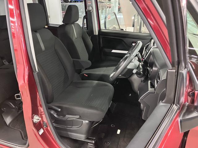 ルーミー カスタムG パノラミックビュー スマートアシスト ETC 純正9インチナビ 両側パワースライド CD・DVD Bluetoothオーディオ フルセグTV スマートキー シートアンダートレイ ADB・LEDランプ(13枚目)