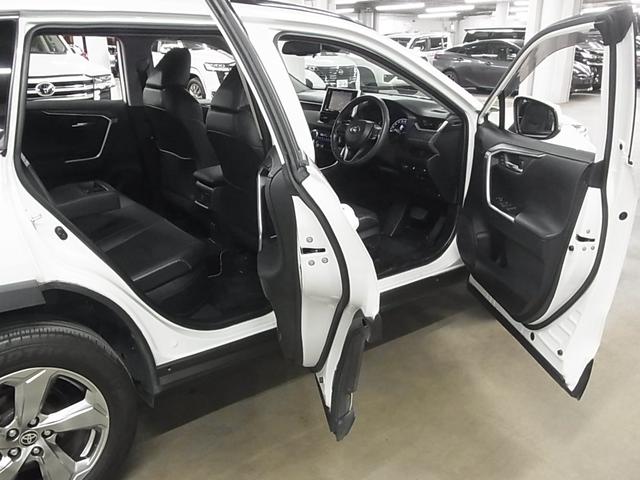 RAV4 ハイブリッドG 4WD ワンオーナー BSM・RCTA セーフティセンス カロッツェリア8インチナビ シート・ステアヒーター ハンズフリーパワーバックドア バックカメラ BTオーディオ フルセグ スマートキー メモリーシート LEDランプ(22枚目)