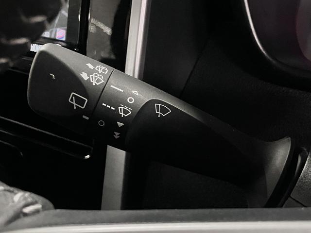 ルーミー カスタムG 寒冷地仕様 誤発進抑制機能 全車速追従クルコン 純正9インチナビ 両側電動スライドドア バックカメラ BTオーディオ フルセグTV CD・DVD ETC コーナーセンサー オートブレーキホールド 後席サンシェード ADB・LEDライト 純正14AW(38枚目)