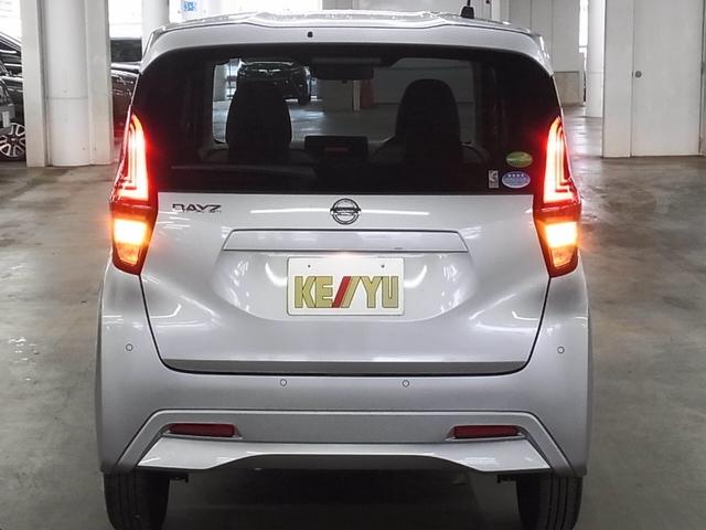 デイズ Ｓ　エマージェンシーブレーキ　車線逸脱警報　純正オーディオ　ＣＤ再生　ＡＭ・ＦＭラジオ　ＡＵＸ　ミュージックプレイヤー接続可　キーレスエントリー　マニュアルエアコン　フロント・バックソナー　スペアキー有（6枚目）