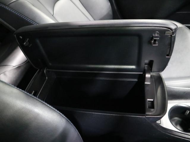 プリウス Ｓツーリングセレクション　ワンオーナー　ダブルツイーター　トヨタセーフティセンス　ＥＴＣ　シートヒーター　純正９インチナビ　バックカメラ　ＣＤ・ＤＶＤ　Ｂｌｕｅｔｏｏｔｈオーディオ　フルセグＴＶ　スマートキー　電動格納ミラー　ＬＥＤランプ（34枚目）