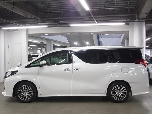 アルファード ２．５Ｓ　Ｃパッケージ　衝突軽減ブレーキ　レーダークルーズ　後席モニター　純正１０インチナビ　パワーバックドア　両側電動スライド　シートメモリー　ステアヒーター　クリアランスソナー　バックカメラ　ＢＴオーディオ　フルセグ　ＣＤ・ＤＶＤ　ＡＣ１００Ｖ　オットマン（10枚目）