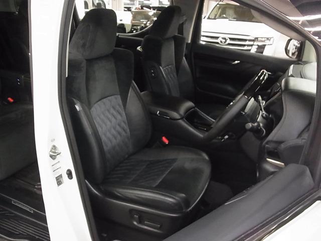 アルファード ２．５Ｓ　Ｃパッケージ　衝突軽減ブレーキ　レーダークルーズ　後席モニター　純正１０インチナビ　パワーバックドア　両側電動スライド　シートメモリー　ステアヒーター　クリアランスソナー　バックカメラ　ＢＴオーディオ　フルセグ　ＣＤ・ＤＶＤ　ＡＣ１００Ｖ　オットマン（12枚目）