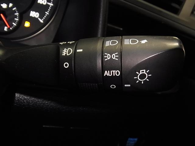 アルファード ２．５Ｓ　Ｃパッケージ　衝突軽減ブレーキ　レーダークルーズ　後席モニター　純正１０インチナビ　パワーバックドア　両側電動スライド　シートメモリー　ステアヒーター　クリアランスソナー　バックカメラ　ＢＴオーディオ　フルセグ　ＣＤ・ＤＶＤ　ＡＣ１００Ｖ　オットマン（42枚目）