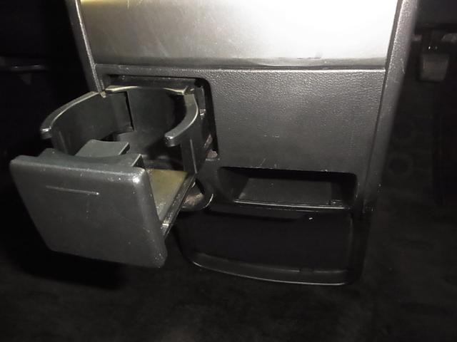 デリカＤ：５ Ｇ　パワーパッケージ　４ＷＤ　両側パワースライドドア　ＫＥＮＷＯＯＤナビ　バックカメラ　Ｂｌｕｅｔｏｏｔｈオーディオ　ＴＶ　ＣＤ再生　ＥＴＣ　クルーズコントロール　パドルシフト　スマートキー　スペアキー　ＨＩＤライト　純正１８ＡＷ（34枚目）