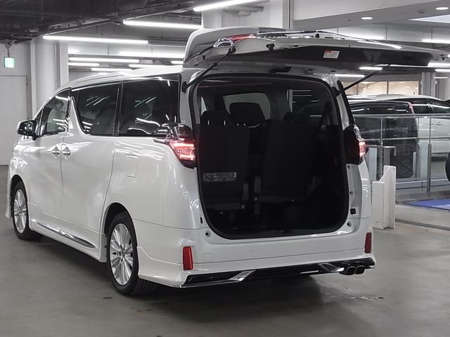 ヴェルファイア ２．５Ｚ　モデリスタフルエアロ　ツインムーンルーフ　アルパイン後席モニター＆１１インチナビ　両側電動スライド　ＥＴＣ　バックカメラ　ＢＴオーディオ　フルセグＴＶ　ＣＤ・ＤＶＤ　後席オットマン　クリアランスソナー　スマートキー　ＬＥＤライト　純正１８ＡＷ（29枚目）