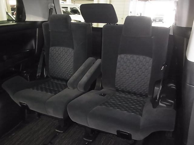 ヴェルファイア ２．５Ｚ　Ａエディション　モデリスタフルエアロ　ムーンルーフ　衝突軽減ブレーキ　レーダークルーズ　両側パワースライド　リヤモニター　純正９インチナビ　ＥＴＣ２．０　バックカメラ　ＢＴオーディオ　フルセグＴＶ　ＣＤ・ＤＶＤ　オットマン　ＬＥＤライト　純正１８ＡＷ（14枚目）