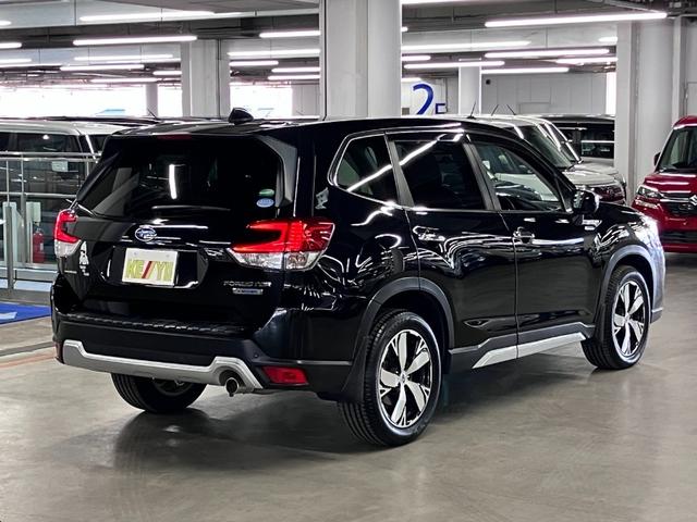 フォレスター アドバンス　４ＷＤ　アイサイト　ドライバーモニタリング　スマートリヤビューミラー　ＳＲＶＤ　純正８インチナビ　メモリー付本革シート　前後シート＆ステアヒーター　パワーバックドア　バック・サイド・フロントカメラ　ＢＴオーディオ　フルセグＴＶ　ＥＴＣ　Ｘモード（2枚目）