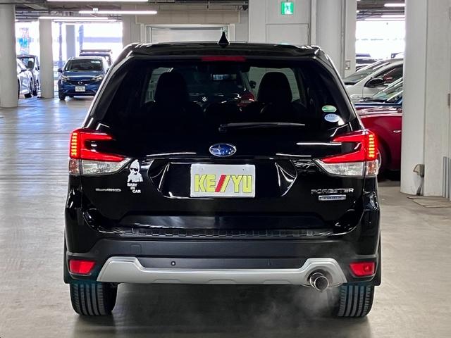 フォレスター アドバンス　４ＷＤ　アイサイト　ドライバーモニタリング　スマートリヤビューミラー　ＳＲＶＤ　純正８インチナビ　メモリー付本革シート　前後シート＆ステアヒーター　パワーバックドア　バック・サイド・フロントカメラ　ＢＴオーディオ　フルセグＴＶ　ＥＴＣ　Ｘモード（6枚目）