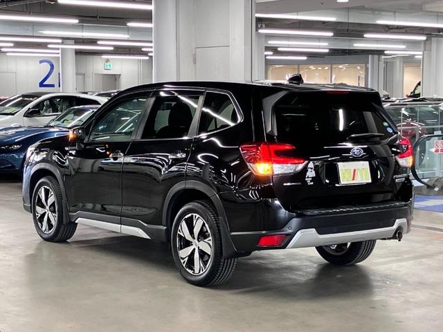 フォレスター アドバンス　４ＷＤ　アイサイト　ドライバーモニタリング　スマートリヤビューミラー　ＳＲＶＤ　純正８インチナビ　メモリー付本革シート　前後シート＆ステアヒーター　パワーバックドア　バック・サイド・フロントカメラ　ＢＴオーディオ　フルセグＴＶ　ＥＴＣ　Ｘモード（7枚目）