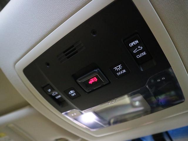 ＮＸ ＮＸ２００ｔ　Ｉパッケージ　ムーンルーフ　衝突軽減ブレーキ　レーダークルーズ　パドルシフト　ＥＴＣ２．０　シート・ステアヒーター　純正ナビ　サイド・バックカメラ　ＢＴオーディオ　フルセグＴＶ　パワーバックドア　ＬＥＤランプ（8枚目）