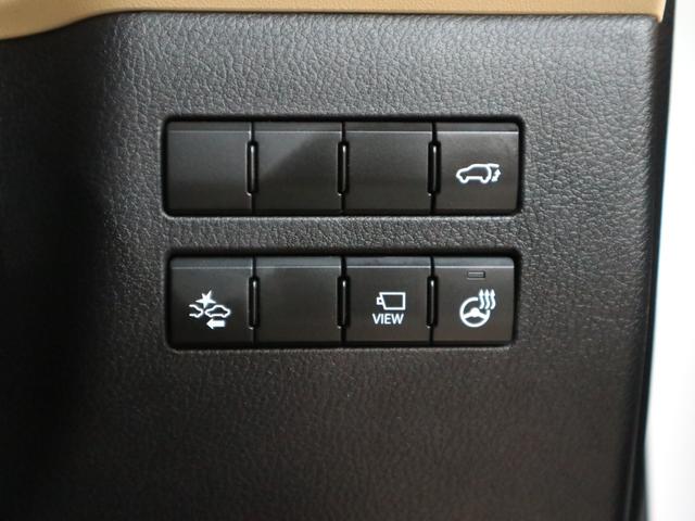 ＮＸ ＮＸ２００ｔ　Ｉパッケージ　ムーンルーフ　衝突軽減ブレーキ　レーダークルーズ　パドルシフト　ＥＴＣ２．０　シート・ステアヒーター　純正ナビ　サイド・バックカメラ　ＢＴオーディオ　フルセグＴＶ　パワーバックドア　ＬＥＤランプ（21枚目）