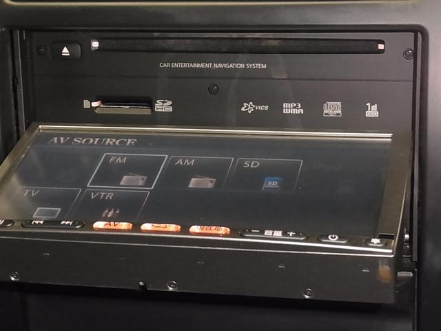 エクストレイル ２０Ｘ　４ＷＤ　全席シートヒーター　ＥＴＣ　純正ナビ　バックカメラ　ＣＤ再生　ＴＶ　インテリキー　電動格納ドアミラー　オートエアコン　ダウンヒルアシスト　横滑り防止装置　ディスチャージランプ　フォグランプ　１７ＡＷ（30枚目）