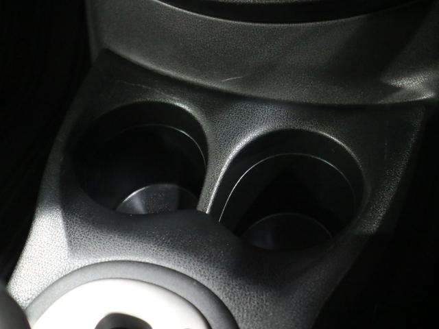 ノート メダリスト　スーパーチャージャー　アラウンドビュー　エマージェンシーブレーキ　車線逸脱警報　ＥＴＣ　純正ナビ　ＣＤ・ＤＶＤ再生　ＢＴオーディオ　フルセグＴＶ　ＵＳＢ端子　インテリキー　フロント・バックソナー　ＬＥＤランプ　純正１５ＡＷ（38枚目）