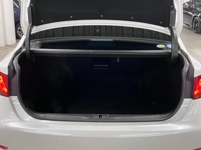 �P�[���[�ł͏C�����̗L����S�Ԃɕ\���B���I�@�ցu�i���j���{�����ԍ��苦��v�̊���̗p�B���{�I�[�g�I�[�N�V�������c��u���s�����Ǘ��V�X�e���v�ŋ����ɕs�������������`�F�b�N�ς݂ł��B