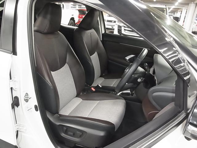 ヤリスクロス ハイブリッドZ パノラミックビュー シートヒーター 純正8インチディスプレイ&ナビ トヨタセーフティセンス ETC Bluetoothオーディオ スマートキー パワーシート パーキングセンサー LEDランプ 18AW(13枚目)