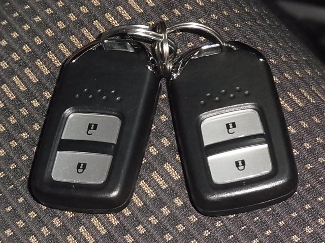 ヴェゼル ハイブリッドＺ　あんしんパッケージ／衝突軽減ブレーキ　シートヒーター　カロッツェリアナビ　バックカメラ　ＢＴオーディオ　フルセグ　スマートキー　クルーズコントロール　パドルシフト　ＥＴＣ　スマートキー　ＬＥＤランプ（47枚目）