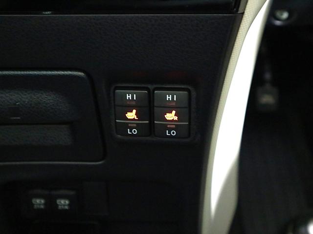 ノア ハイブリッドＳｉダブルバイビー　１オーナー　モデリスタエアロ　後席モニター　純正１０インチナビ　デジタルミラー　シートヒーター　両側電動スライド　バックカメラ　ＢＴオーディオ　フルセグ　ＤＶＤ　ＥＴＣ　クルコン　セーフティセンス　コーナーセンサー　ＬＥＤライト（21枚目）