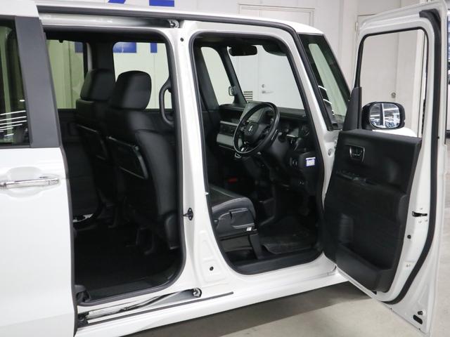 Ｎ－ＢＯＸカスタム ターボ　衝突軽減ブレーキ　車線逸脱警報　アダプティブクルーズ　パドルシフト　ＥＴＣ　純正８インチディスプレイオーディオ　シートヒーター　両側パワースライド　バックカメラ　オートリトラミラー　パーキングセンサー（12枚目）