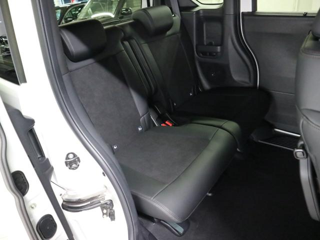 Ｎ－ＢＯＸカスタム ターボ　衝突軽減ブレーキ　車線逸脱警報　アダプティブクルーズ　パドルシフト　ＥＴＣ　純正８インチディスプレイオーディオ　シートヒーター　両側パワースライド　バックカメラ　オートリトラミラー　パーキングセンサー（14枚目）