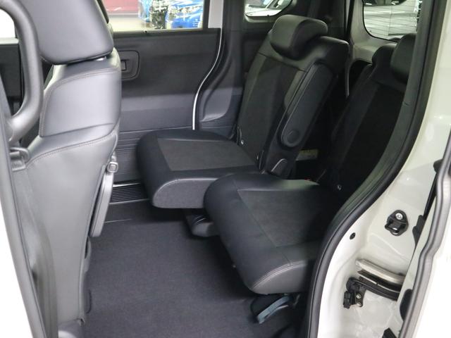 Ｎ－ＢＯＸカスタム ターボ　衝突軽減ブレーキ　車線逸脱警報　アダプティブクルーズ　パドルシフト　ＥＴＣ　純正８インチディスプレイオーディオ　シートヒーター　両側パワースライド　バックカメラ　オートリトラミラー　パーキングセンサー（24枚目）