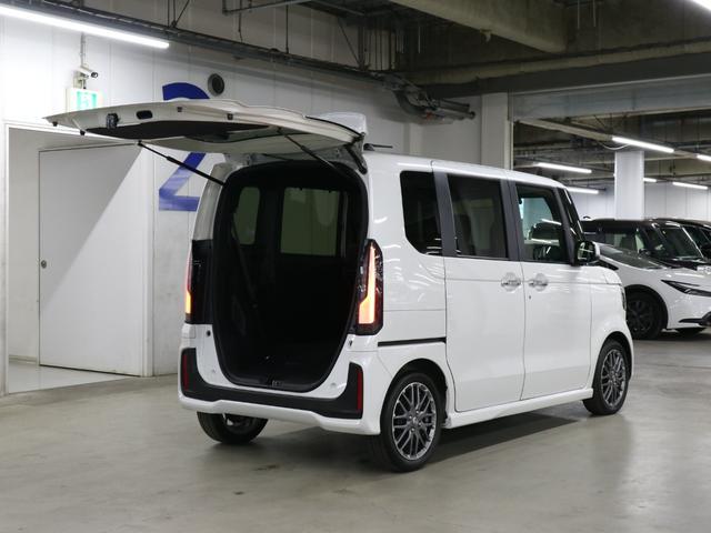 Ｎ－ＢＯＸカスタム ターボ　衝突軽減ブレーキ　車線逸脱警報　アダプティブクルーズ　パドルシフト　ＥＴＣ　純正８インチディスプレイオーディオ　シートヒーター　両側パワースライド　バックカメラ　オートリトラミラー　パーキングセンサー（26枚目）