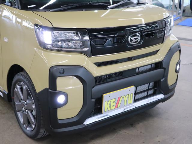 タント ファンクロスターボ　届け出済み未使用車　スマートアシスト　スマートクルーズパック　パノラマモニター　新品ナビ取付　ＥＴＣ　シートヒーター　両側パワースライド　コーナーセンサー　後席テーブル＆サンシェード　ルーフレール　ＬＥＤライト　純正１５ＡＷ　スマートキー（44枚目）