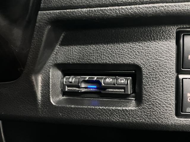 スペーシア X デュアルカメラブレーキサポート シートヒーター 誤発進抑制機能 車線逸脱警報 パワースライドドア ストラーダナビ ETC BTオーディオ フルセグTV CD・DVD スマートキー 後席サンシェード オーバーヘッドコンソール シートアンダーボックス(19枚目)