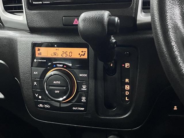 スペーシア X デュアルカメラブレーキサポート シートヒーター 誤発進抑制機能 車線逸脱警報 パワースライドドア ストラーダナビ ETC BTオーディオ フルセグTV CD・DVD スマートキー 後席サンシェード オーバーヘッドコンソール シートアンダーボックス(31枚目)