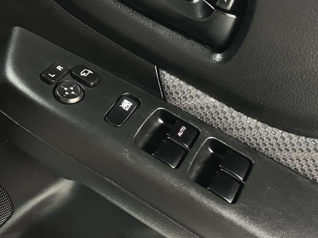 スペーシア X デュアルカメラブレーキサポート シートヒーター 誤発進抑制機能 車線逸脱警報 パワースライドドア ストラーダナビ ETC BTオーディオ フルセグTV CD・DVD スマートキー 後席サンシェード オーバーヘッドコンソール シートアンダーボックス(40枚目)