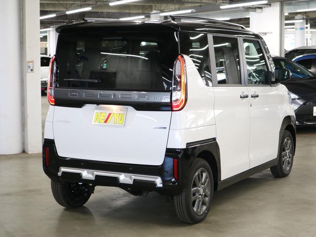デリカミニ Tプレミアム リミテッドエディション 4WD ターボ 届出済未使用車 マルチアラウンドモニター マイパイロット シート&ステアヒーター ハンズフリースライド eAssist ソナー ヒルディセントコントロール サーキュレーター パドルシフト LEDライト(3枚目)