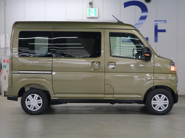 アトレー ＲＳ　４ＷＤターボ　届出済未使用車　新品ナビ　視界補助パック　スマートインナーミラー　誤発進抑制機能　全車速追従クルコン　レーンキープ　バックカメラ　コーナーセンサー　両側電動スライド　ＵＳＢ端子　オーバーヘッドシェルフ　ＬＥＤヘッドライト＆フォグ　スマートキー（9枚目）