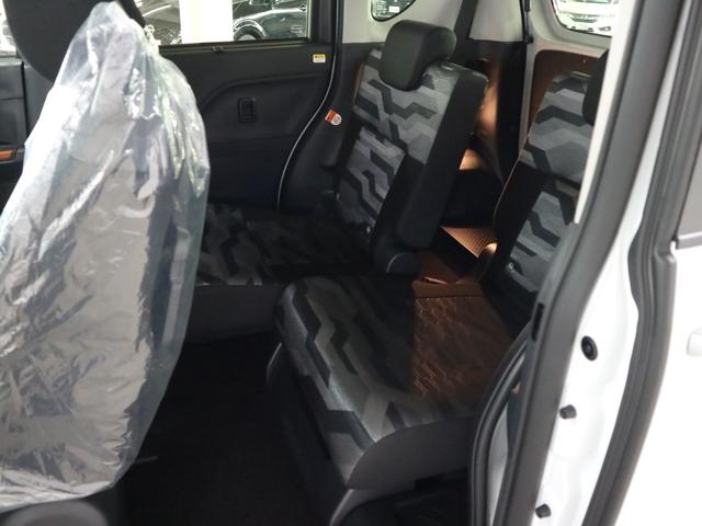 タント ファンクロスターボ　届け出済み未使用車　スマートアシスト　スマートクルーズパック　パノラマモニター　新品ナビ取付　ＥＴＣ　シートヒーター　両側電動スライド　誤発進抑制機能　追従クルコン　コーナーセンサー　後席テーブル＆サンシェード　ルーフレール　ＬＥＤライト（23枚目）