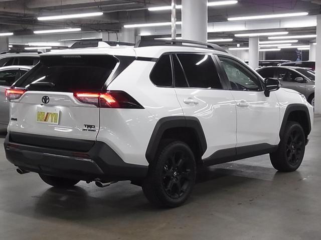 ＲＡＶ４ アドベンチャー　オフロードパッケージ　４ＷＤ　ワンオーナー　デジタルインナーミラー　ＢＳＭ・ＲＣＴＡ　シートベンチレーション　ステアヒーター　カロッツェリア９型ナビ　セーフティセンス　ＥＴＣ２．０　パワーバックドア　バックカメラ　ＢＴオーディオ　ＬＥＤランプ（3枚目）