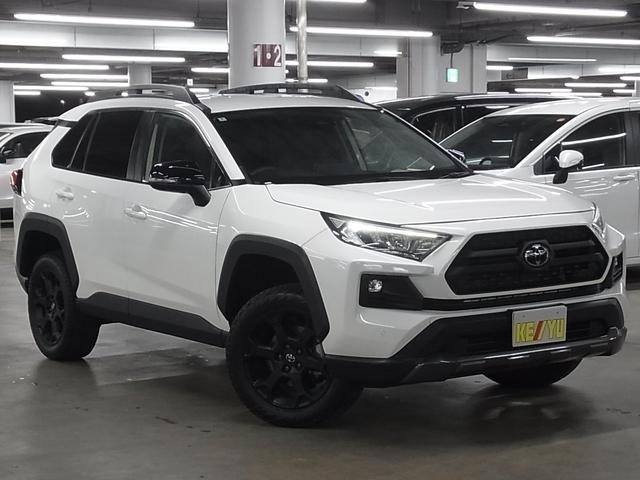 ＲＡＶ４ アドベンチャー　オフロードパッケージ　４ＷＤ　ワンオーナー　デジタルインナーミラー　ＢＳＭ・ＲＣＴＡ　シートベンチレーション　ステアヒーター　カロッツェリア９型ナビ　セーフティセンス　ＥＴＣ２．０　パワーバックドア　バックカメラ　ＢＴオーディオ　ＬＥＤランプ（5枚目）