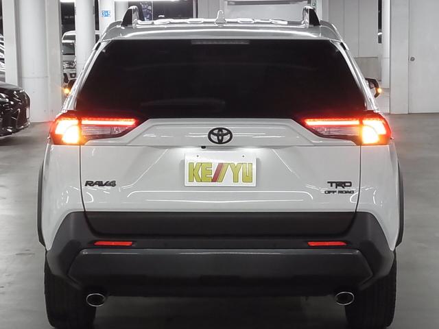 ＲＡＶ４ アドベンチャー　オフロードパッケージ　４ＷＤ　ワンオーナー　デジタルインナーミラー　ＢＳＭ・ＲＣＴＡ　シートベンチレーション　ステアヒーター　カロッツェリア９型ナビ　セーフティセンス　ＥＴＣ２．０　パワーバックドア　バックカメラ　ＢＴオーディオ　ＬＥＤランプ（7枚目）