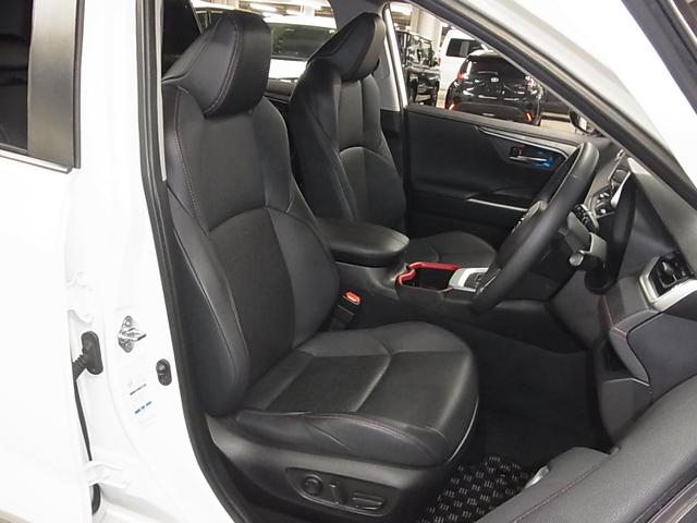 ＲＡＶ４ アドベンチャー　オフロードパッケージ　４ＷＤ　ワンオーナー　デジタルインナーミラー　ＢＳＭ・ＲＣＴＡ　シートベンチレーション　ステアヒーター　カロッツェリア９型ナビ　セーフティセンス　ＥＴＣ２．０　パワーバックドア　バックカメラ　ＢＴオーディオ　ＬＥＤランプ（13枚目）