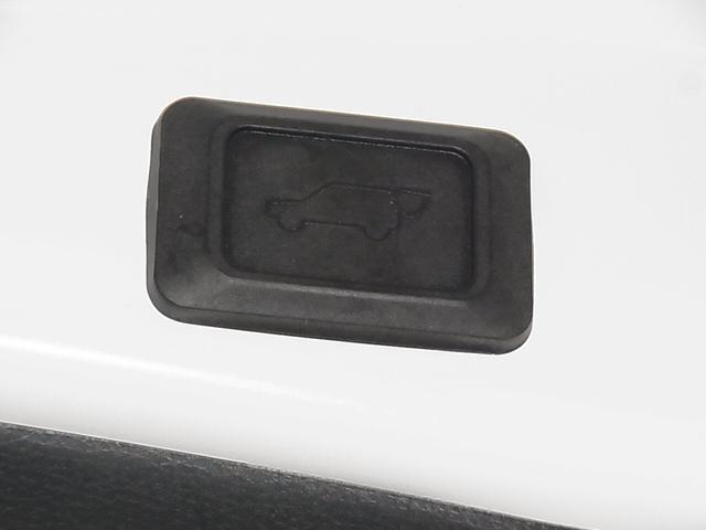 ＲＡＶ４ アドベンチャー　オフロードパッケージ　４ＷＤ　ワンオーナー　デジタルインナーミラー　ＢＳＭ・ＲＣＴＡ　シートベンチレーション　ステアヒーター　カロッツェリア９型ナビ　セーフティセンス　ＥＴＣ２．０　パワーバックドア　バックカメラ　ＢＴオーディオ　ＬＥＤランプ（38枚目）