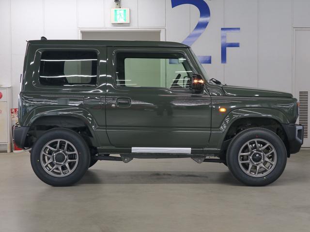 ジムニー XC 届け出済み未使用車 4WD ターボ 5MT デュアルセンサーブレーキサポート パーキングセンサー シートヒーター クルーズコントロール ヒルディセントコントロール ハイビームアシスト LEDライト ライトウォッシャー 純正16AW スマートキー(9枚目)
