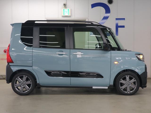 タント ファンクロスターボ　届け出済み未使用車　スマートアシスト　スマートクルーズパック　パノラマモニター　新品ナビ取付　ＥＴＣ　シートヒーター　両側電動スライド　誤発進抑制機能　追従クルコン　コーナーセンサー　後席テーブル＆サンシェード　ルーフレール　ＬＥＤライト（15枚目）