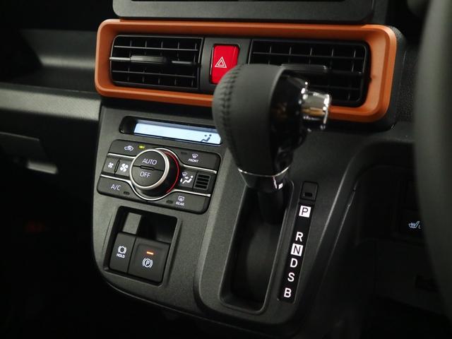 タント ファンクロスターボ　届け出済み未使用車　スマートアシスト　スマートクルーズパック　パノラマモニター　新品ナビ取付　ＥＴＣ　シートヒーター　両側電動スライド　誤発進抑制機能　追従クルコン　コーナーセンサー　後席テーブル＆サンシェード　ルーフレール　ＬＥＤライト（29枚目）