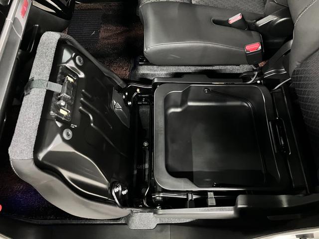 スペーシアカスタム ハイブリッドＸＳターボ　全方位モニター付メーカー９インチナビ　ＨＵＤ　後席モニター　デュアルカメラブレーキサポート　車線逸脱警報　リアパーキングセンサー　アダプティブクルーズ　ＥＴＣ　両側パワースライドドア　ＢＴオーディオ（46枚目）