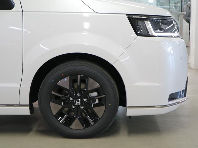 ステップワゴン ｅ：ＨＥＶスパーダ　登録済未使用車　ホンダセンシング　１５．６インチリヤモニター　１１．４インチナビ　マルチビューカメラ　後退出庫サポート・ＢＳＩ　シートヒーター　オットマン　コンビシート　パワーバックドア　両側電動スライドドア　全列ＵＳＢ　ＬＥＤライト（58枚目）